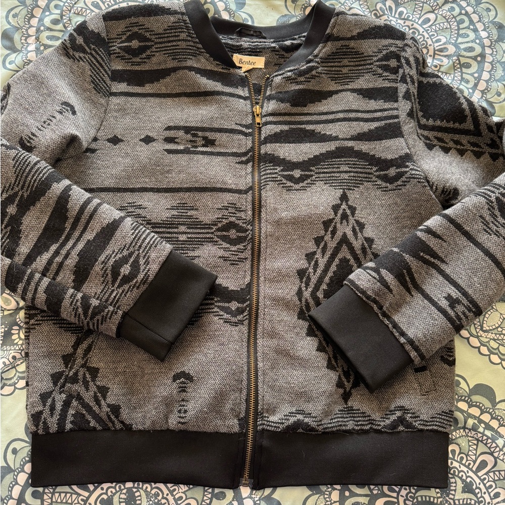 Gray And Black Patterned Jacket - image 1